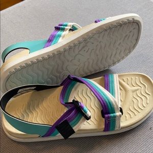 NATIVE sandals size 9
